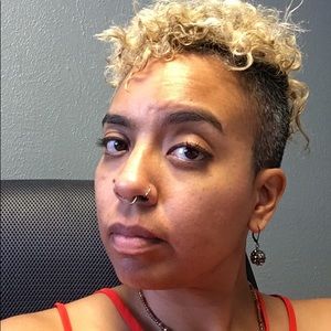 Meet your Posher, Samantha